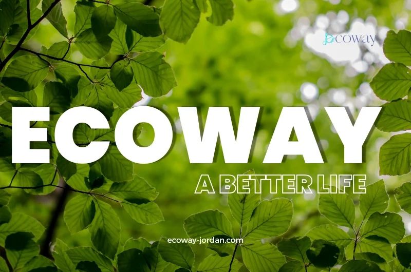 تُحيط أوراق خضراء يانعة بالنصوص "ECOWAY" و"A BETTER LIFE" و"ecoway-jordan.com"، مما يضفي طابعاً طبيعياً ومنعشاً.